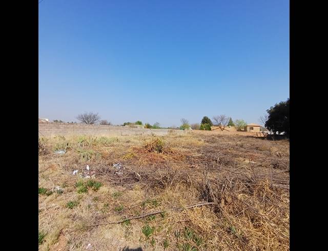 2,190M² VACANT LAND FOR SALE IN HENLEY ON KLIP